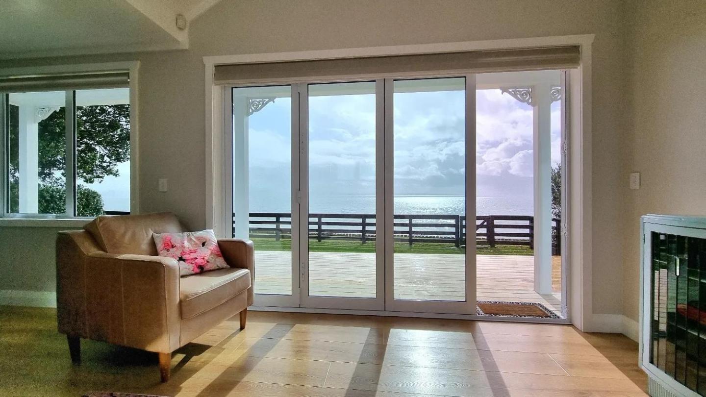 Red Rock Cottage, Beachfront Luxury Clarks Beach Εξωτερικό φωτογραφία