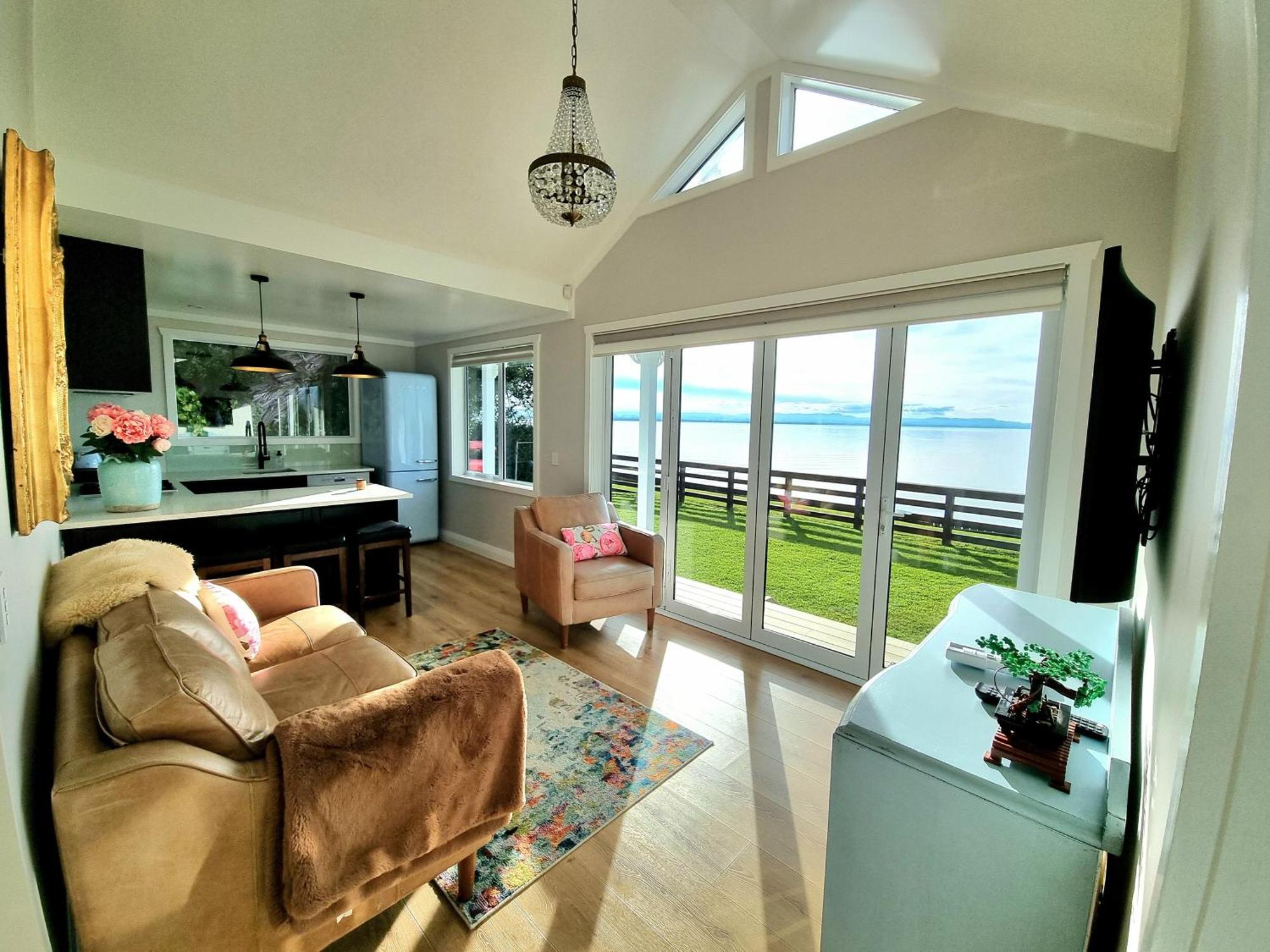 Red Rock Cottage, Beachfront Luxury Clarks Beach Εξωτερικό φωτογραφία